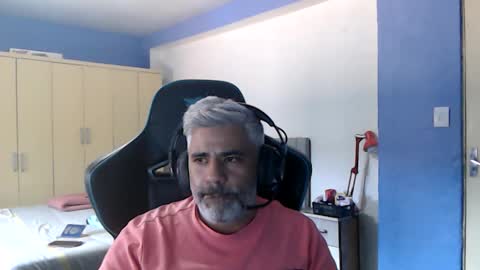 Snapshot of yourtoytoyoumaster3 chatting on 11/24/25, 02:06 yourtoytoyoumaster3 online show from 11/24/25, 02:06