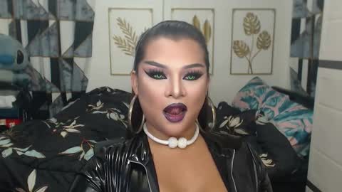 Snapshot of yourtrannyqueenxxx chatting on 09/10/25, 11:38 Anastacia Grey online show from 09/10/25, 11:38