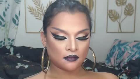 Snapshot of yourtrannyqueenxxx chatting on 09/29/25, 04:06 Anastacia Grey online show from 09/29/25, 04:06