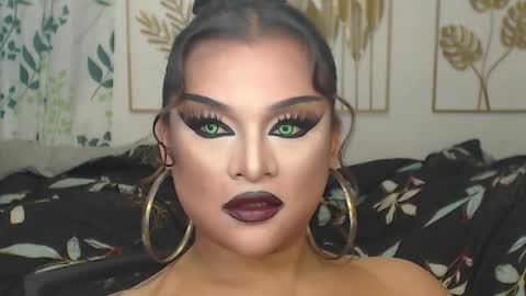 Snapshot of yourtrannyqueenxxx chatting on 10/02/25, 12:50 Anastacia Grey online show from 10/02/25, 12:50