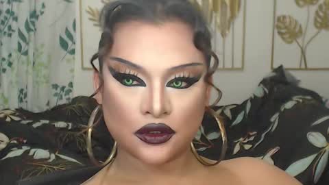 Snapshot of yourtrannyqueenxxx chatting on 10/05/25, 01:04 Anastacia Grey online show from 10/05/25, 01:04