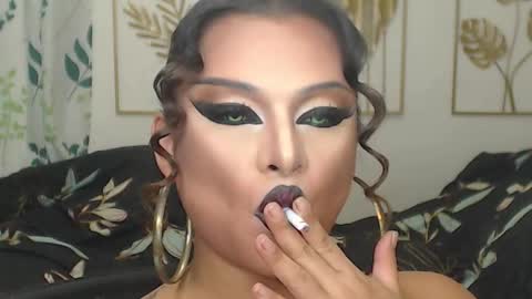 Snapshot of yourtrannyqueenxxx chatting on 10/08/25, 10:29 Anastacia Grey online show from 10/08/25, 10:29