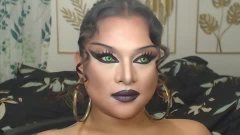 Snapshot of yourtrannyqueenxxx chatting on 10/09/25, 10:52 Anastacia Grey online show from 10/09/25, 10:52