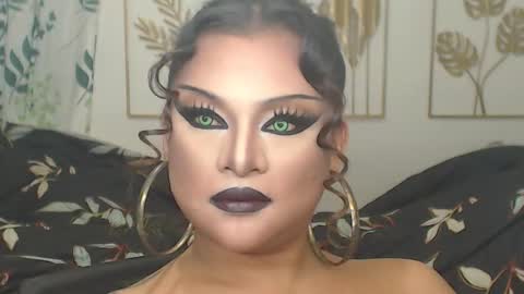 Snapshot of yourtrannyqueenxxx chatting on 10/12/25, 09:58 Anastacia Grey online show from 10/12/25, 09:58