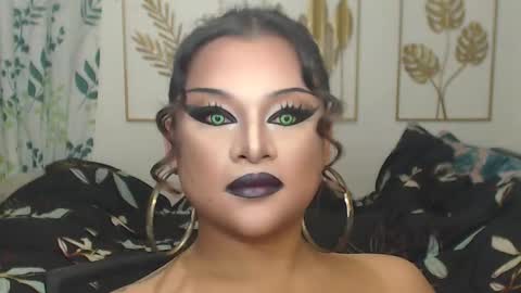 Snapshot of yourtrannyqueenxxx chatting on 10/13/25, 10:10 Anastacia Grey online show from 10/13/25, 10:10