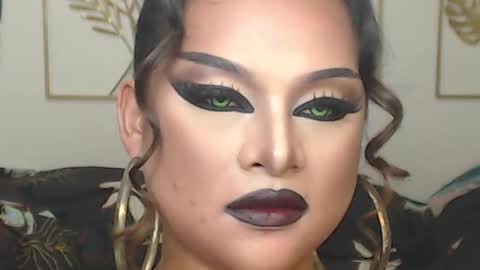 Snapshot of yourtrannyqueenxxx chatting on 10/14/25, 10:32 Anastacia Grey online show from 10/14/25, 10:32