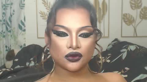 Snapshot of yourtrannyqueenxxx chatting on 10/26/25, 09:10 Anastacia Grey online show from 10/26/25, 09:10