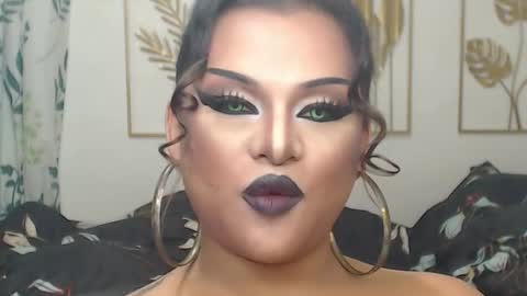 Snapshot of yourtrannyqueenxxx chatting on 11/01/25, 11:51 Anastacia Grey online show from 11/01/25, 11:51