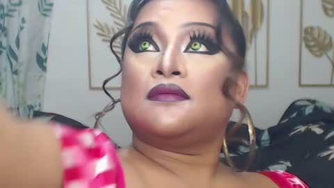 Snapshot of yourtrannyqueenxxx chatting on 11/09/25, 10:30 Anastacia Grey online show from 11/09/25, 10:30