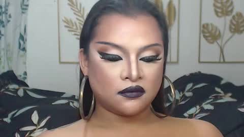 Snapshot of yourtrannyqueenxxx chatting on 11/19/25, 03:39 Anastacia Grey online show from 11/19/25, 03:39