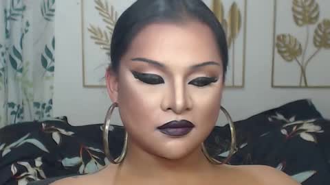 Snapshot of yourtrannyqueenxxx chatting on 11/22/25, 11:42 Anastacia Grey online show from 11/22/25, 11:42