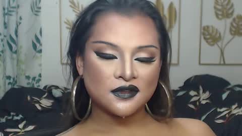 Snapshot of yourtrannyqueenxxx chatting on 11/23/25, 12:54 Anastacia Grey online show from 11/23/25, 12:54