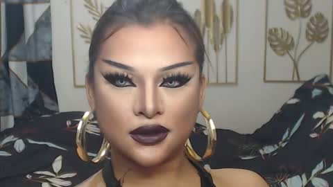 Snapshot of yourtrannyqueenxxx chatting on 06/14/26, 07:10 Anastacia Grey online show from 06/14/26, 07:10