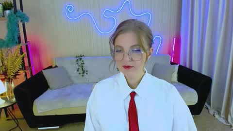 Alice online show from 10/13/25, 01:44