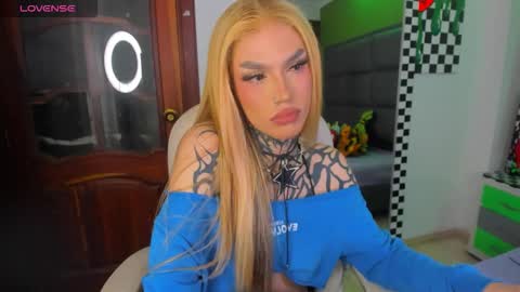 Snapshot of yourvirtualgirlfriennd chatting on 09/17/25, 07:10 GI online show from 09/17/25, 07:10