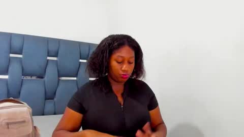 Snapshot of yourwife_anna chatting on 09/14/25, 11:09 yourwife_anna online show from 09/14/25, 11:09