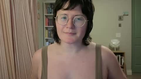 Rose Noire online show from 03/17/26, 10:13