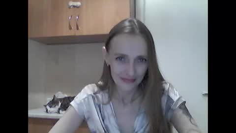 Snapshot of youur_light chatting on 04/21/26, 05:28 Youur light online show from 04/21/26, 05:28