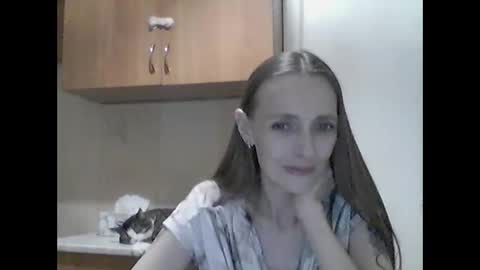 Snapshot of youur_light chatting on 04/28/26, 05:51 Youur light online show from 04/28/26, 05:51