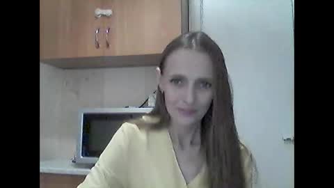 Snapshot of youur_light chatting on 05/13/26, 05:21 Youur light online show from 05/13/26, 05:21