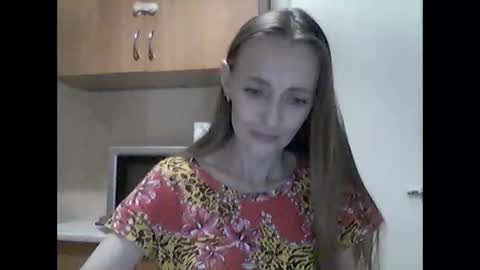 Snapshot of youur_light chatting on 05/30/26, 07:22 Youur light online show from 05/30/26, 07:22