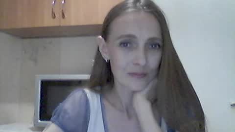 Snapshot of youur_light chatting on 06/14/26, 06:21 Youur light online show from 06/14/26, 06:21