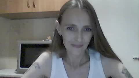 Snapshot of youur_light chatting on 07/12/26, 08:44 Youur light online show from 07/12/26, 08:44