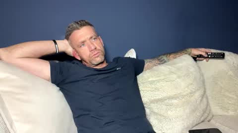 Snapshot of youwantus69 chatting on 01/28/25, 05:22 You want us 69 online show from 01/28/25, 05:22