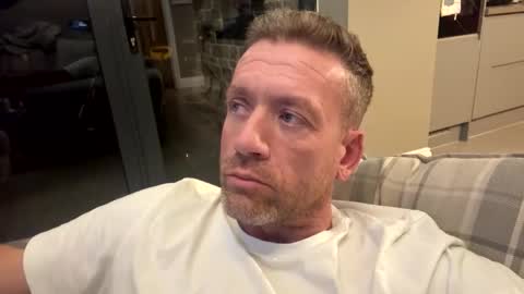 Snapshot of youwantus69 chatting on 11/15/25, 06:11 You want us 69 online show from 11/15/25, 06:11