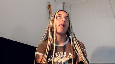 Snapshot of youwishtobeme chatting on 01/22/25, 02:59 elizabeth ju online show from 01/22/25, 02:59