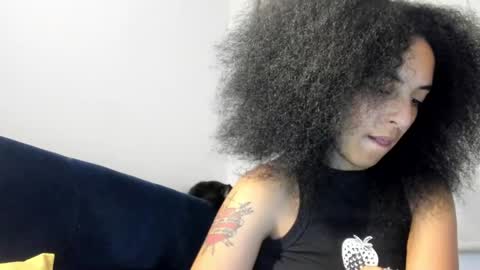 Snapshot of youwishtobeme chatting on 02/03/25, 11:15 elizabeth ju online show from 02/03/25, 11:15