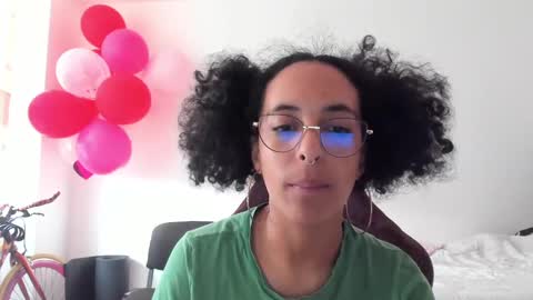 Snapshot of youwishtobeme chatting on 02/09/25, 10:00 elizabeth ju online show from 02/09/25, 10:00