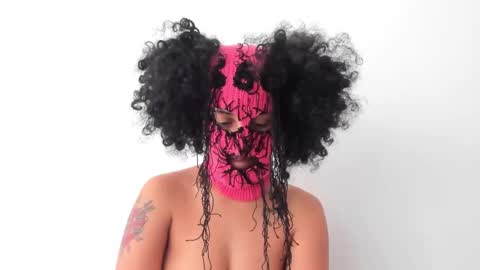 Snapshot of youwishtobeme chatting on 03/08/25, 03:13 elizabeth ju online show from 03/08/25, 03:13