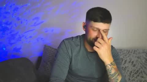 youzername2 online show from 04/04/26, 12:42