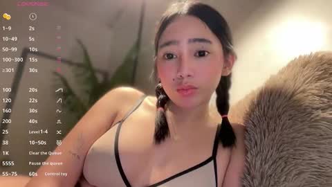 YowgineTheGreat online show from 10/24/25, 10:33