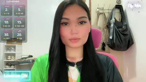 yrdrmgrl_jennie26 online show from 05/04/26, 08:38