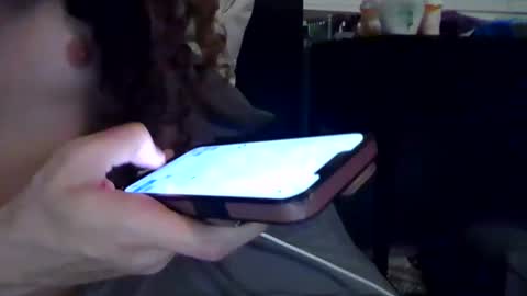 Snapshot of yslriver chatting on 11/07/25, 10:59 yslriver online show from 11/07/25, 10:59