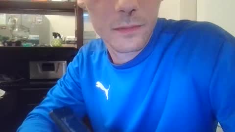 yugtwink03 online show from 06/08/26, 12:03