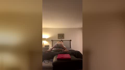 yuhop3 online show from 04/25/26, 11:13