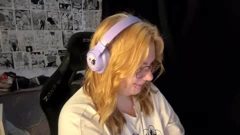 Julia online show from 08/02/26, 05:06