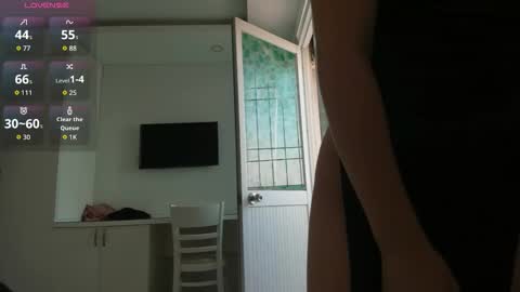 Snapshot of yuki_mii chatting on 12/02/25, 01:00 Yuki online show from 12/02/25, 01:00