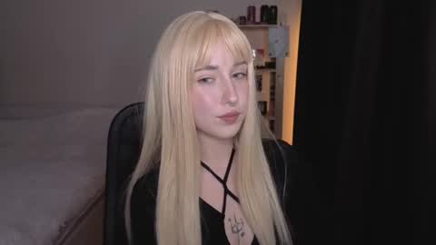 Misa online show from 09/13/25, 02:17