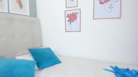 Snapshot of yuli_cardona_ chatting on 01/03/25, 08:01 Yuliet online show from 01/03/25, 08:01