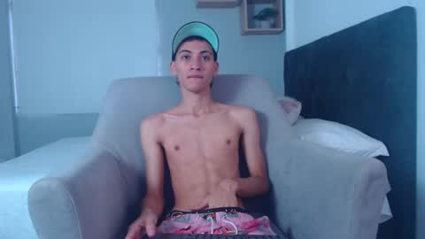 yulian_vasquez online show from 02/16/25, 12:10