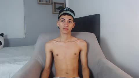 yulian_vasquez online show from 03/09/25, 12:09