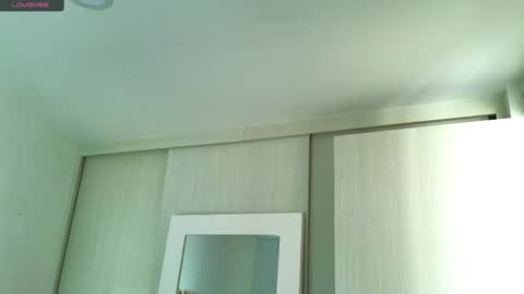 yulian_vasquez online show from 09/17/25, 11:56