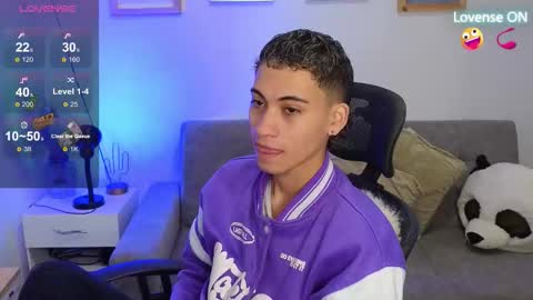 yulian_vasquez online show from 11/25/25, 12:27