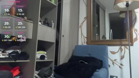 Snapshot of yulianpereira25 chatting on 01/11/25, 08:00 yulian 2811 online show from 01/11/25, 08:00