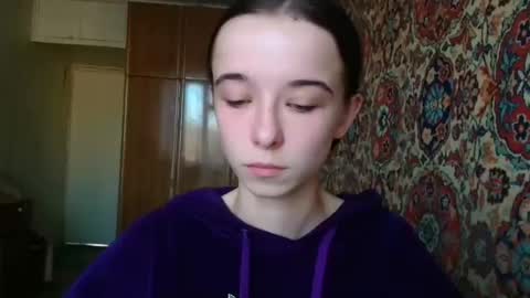 Yuliia online show from 10/26/25, 06:19