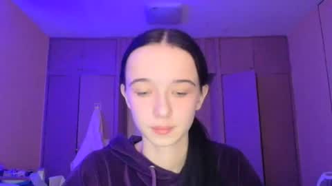 Yuliia online show from 11/14/25, 06:45